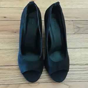 Beautiful MOHITO Suede Shoes